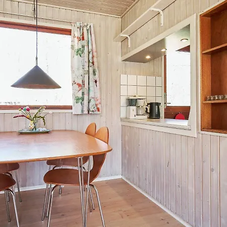 4 Person In Aakirkeby-by Traum Vester Somarken